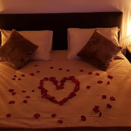 Love Room Jaccuzi Puisserguier Esterno foto