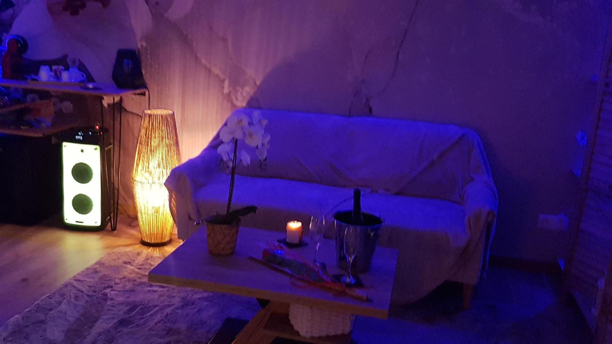 Love Room Jaccuzi Puisserguier Esterno foto